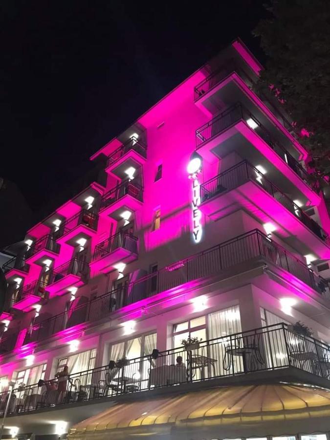 בלריה-איגאה מרינה Lively Hotel מראה חיצוני תמונה