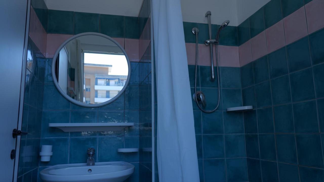 בלריה-איגאה מרינה Lively Hotel מראה חיצוני תמונה